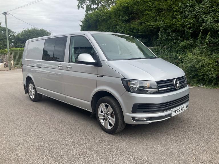 2017 Volkswagen Transporter 2.0 TDI BMT 150 Highline Kombi Van WINDOW VAN Diesel Manual