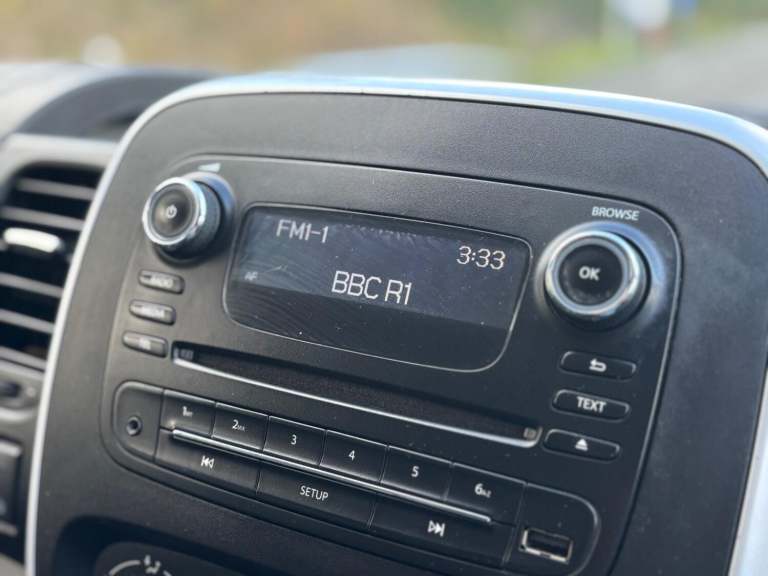 VAUXHALL VIVARO 1.6 CDTi 2700 BiTurbo ecoFLEX Sportive 2015