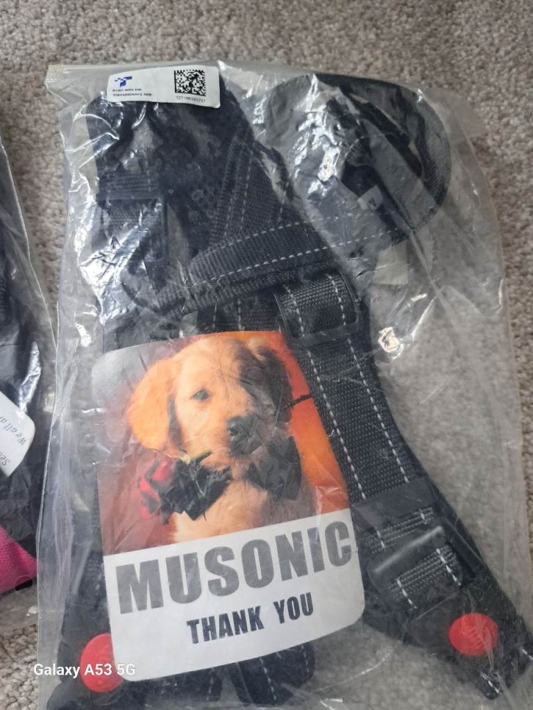 General dog items. UNUSED