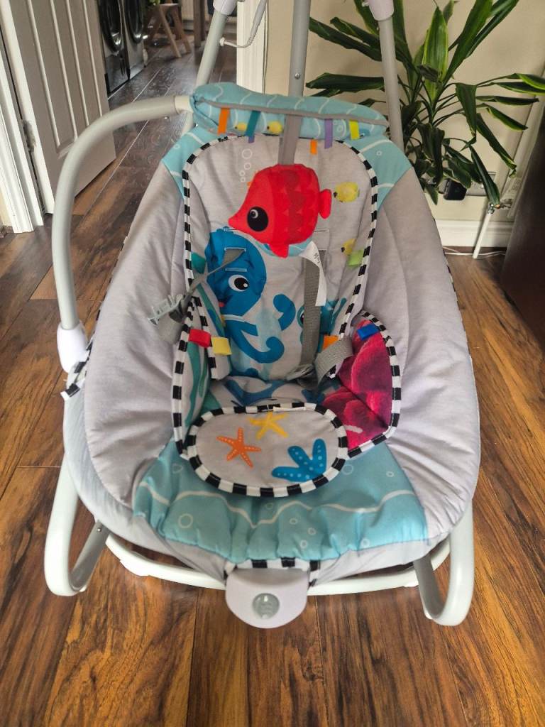 Baby explorers automatic swing