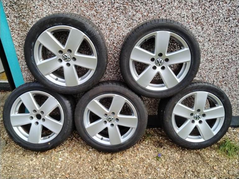 VW Passat or Golf 17" wheels + good tyres (x5) for sale