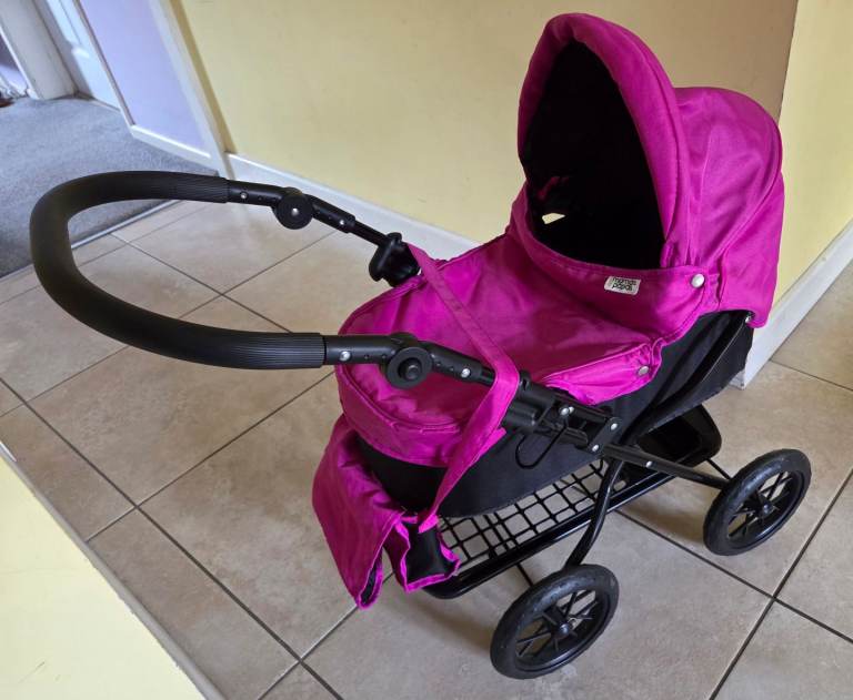 Mamas & Papas Children's Doll Pram/Stroller inc changing bag Excellent Condition 