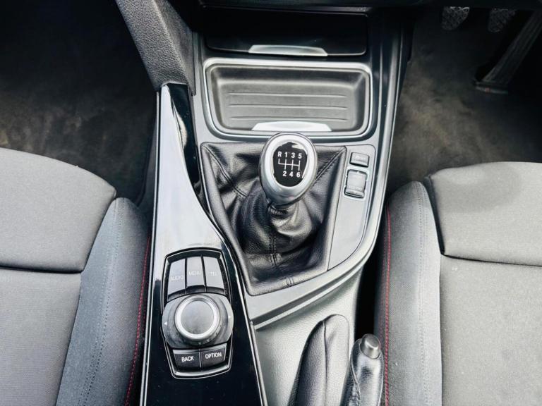 BMW 3 SERIES 2.0 320d Sport Euro 5 (s/s) 4dr 2012