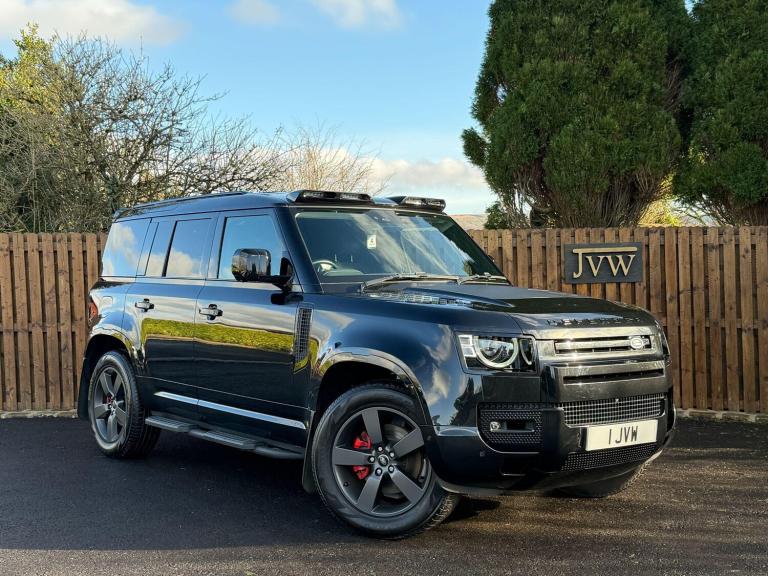  Land Rover Defender 110 3.0 D250 MHEV SE Hard Top SUV 5dr Diesel Auto 4WD MWB Euro 6 (s/s) (250 ...