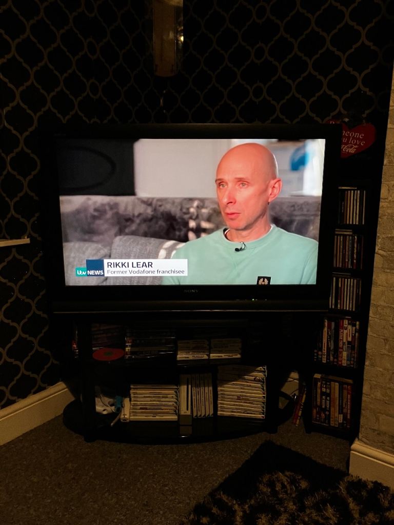  Tv sony 40 inch flat screen with remote not smart can deliver for a small charge