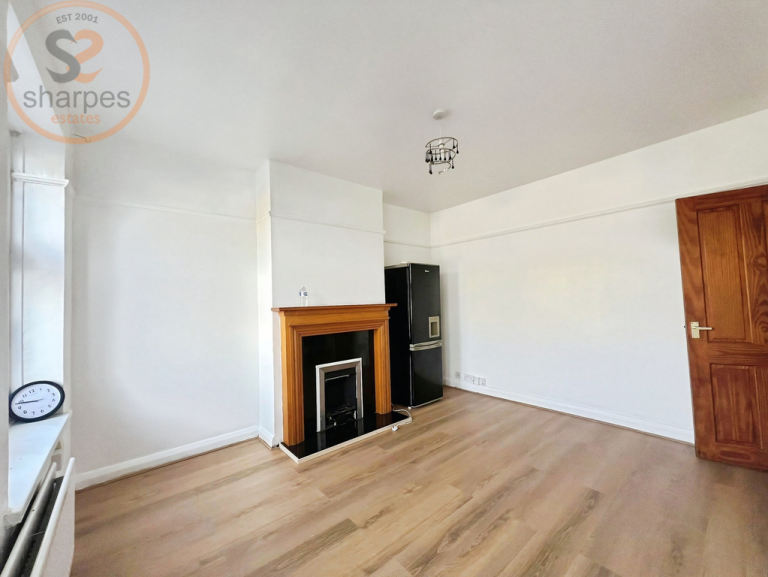 2 bedroom flat in Croydon Road, Wallington, Greater London