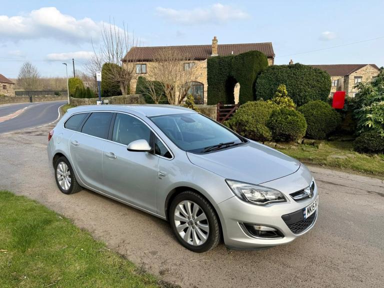 2015 Vauxhall Astra 1.6i 16V Elite 5dr ESTATE Petrol Manual