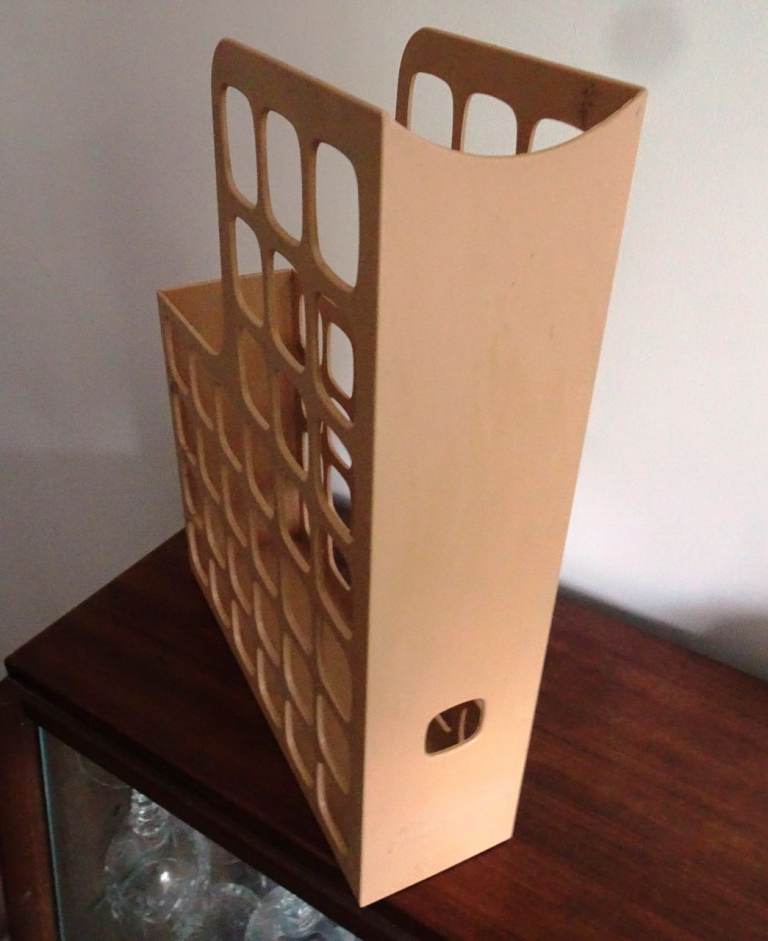 11 Plastic Magazine Files - Good Condition