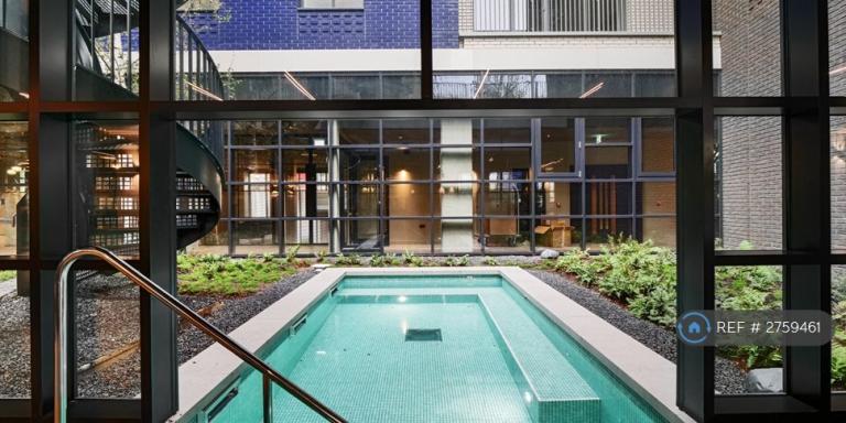 1 bedroom flat in Goodluck Hope Walk, London, E14 (1 bed) (#2759461)