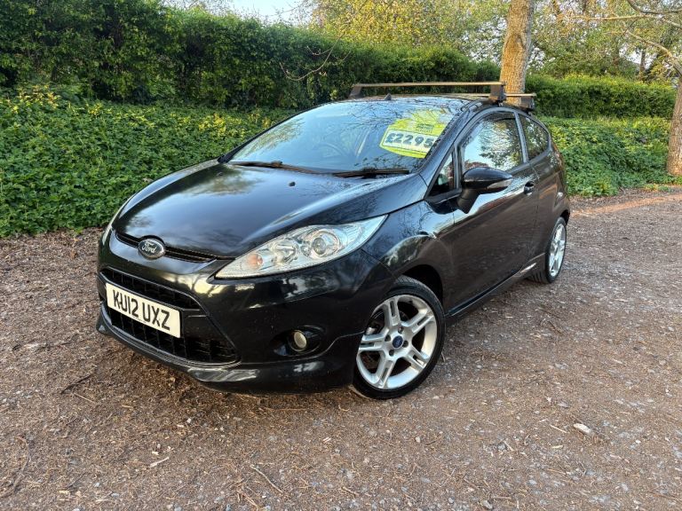 Ford, FIESTA, Hatchback, 2012, Manual, 1560 (cc), 3 doors
