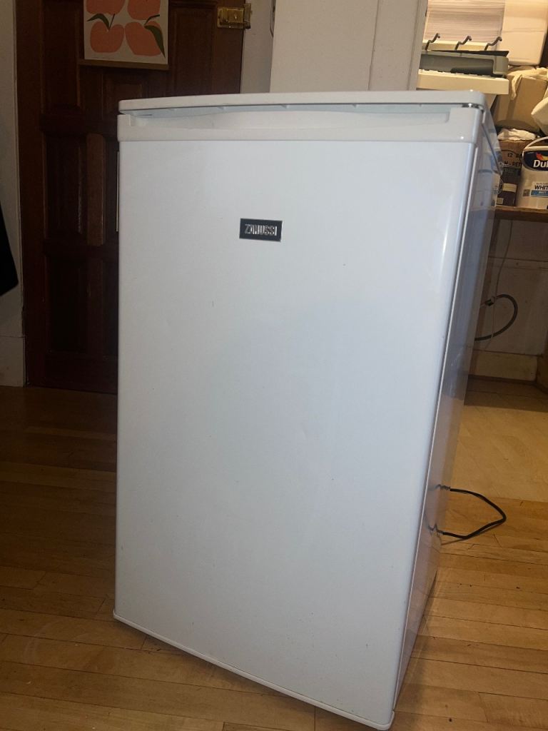 Zanussi Under Counter Freezer (working) 