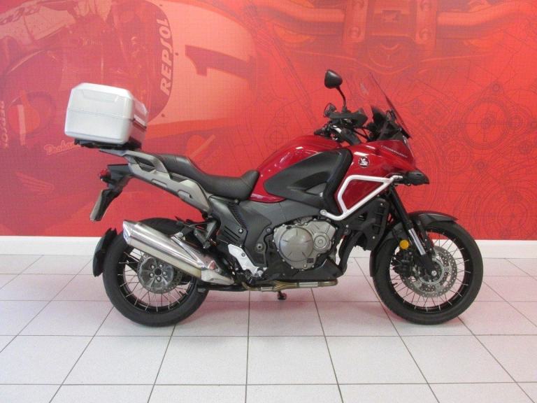 68/2019 HONDA VFR1200X CROSSTOURER - 10232 MILES 