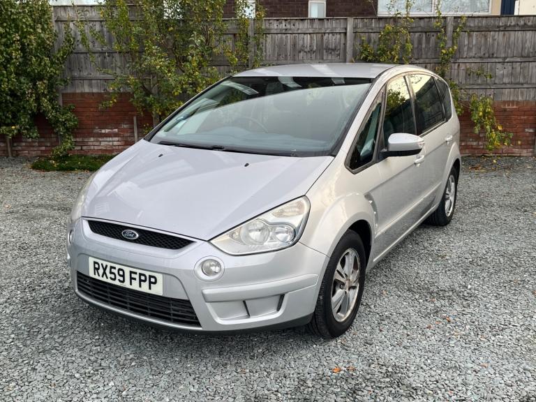 2009 Ford S-Max S-Max 2.0 TDCi **VERY LOW MILES** MPV Diesel Manual