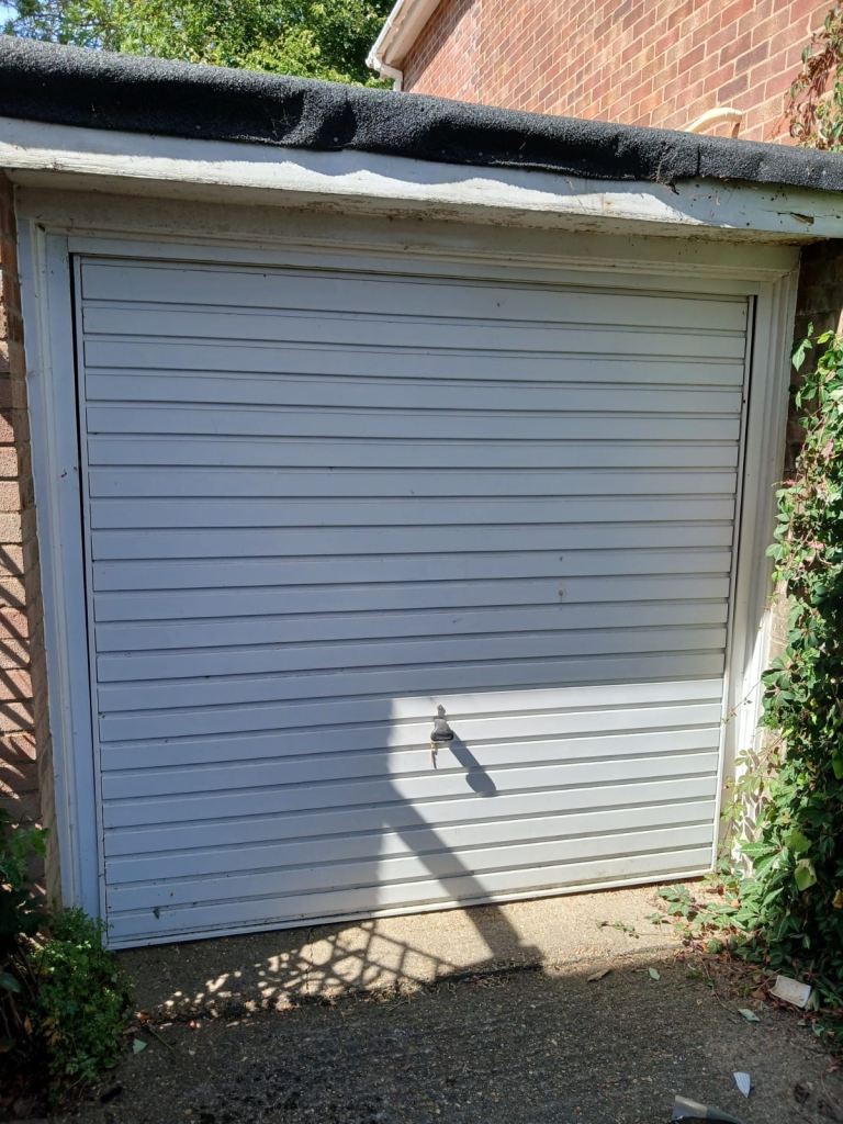 Garador garage door – approx. 1920 mm W