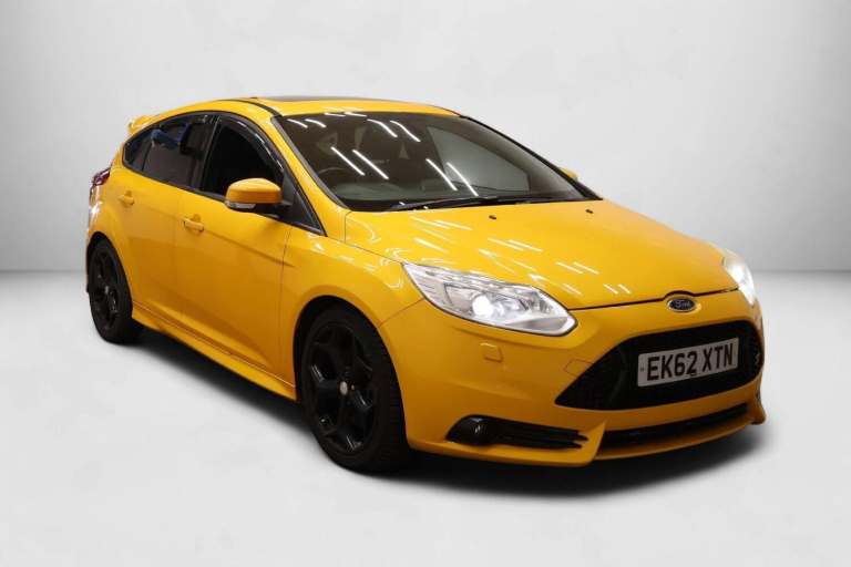 Ford Focus 2.0T EcoBoost ST-3 Euro 5 (s/s) 5dr Petrol Manual
