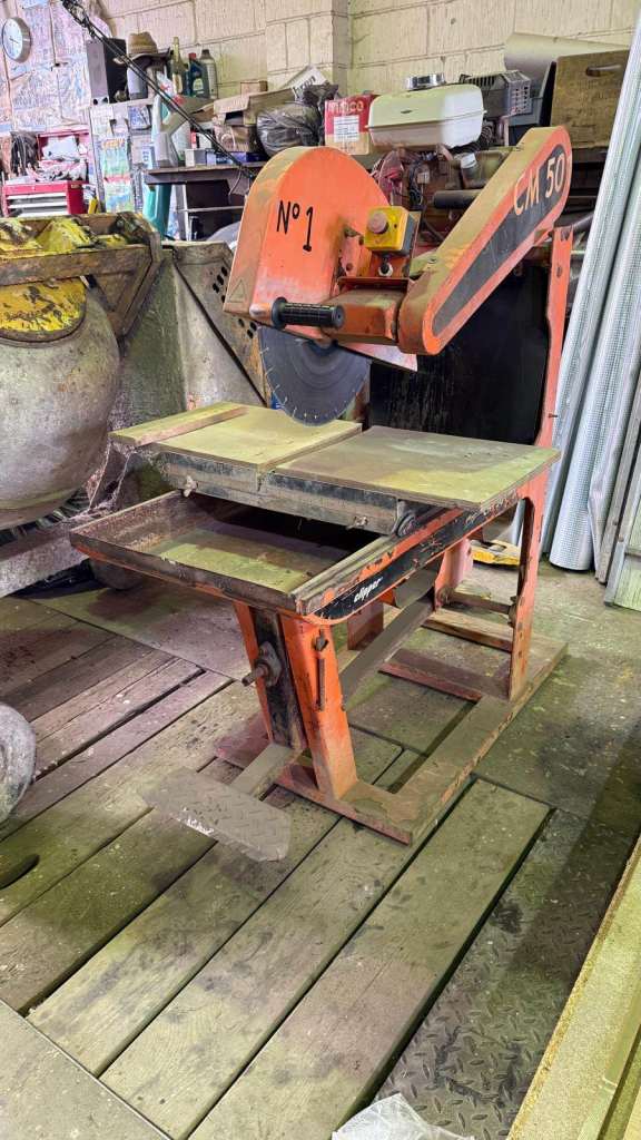 Norton Clipper CM501 Masonry Brick / Block Saw - Used Condition