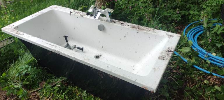 Free bath and mixer tap 