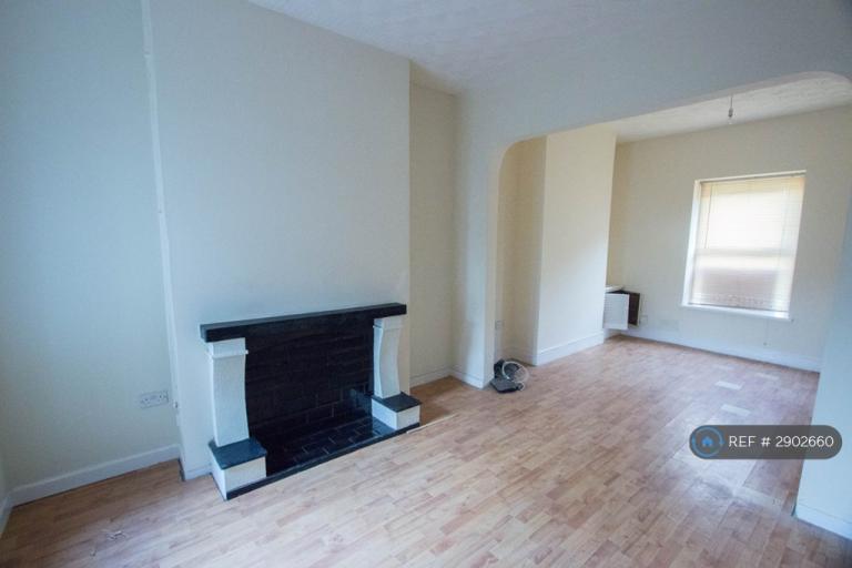 2 bedroom house in Hoskins Street, Newport, NP20 (2 bed) (#2902660)