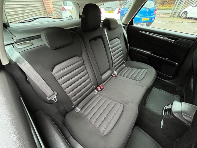 FORD MONDEO 2.0 TDCi Zetec Euro 6 (s/s) 5dr 2015