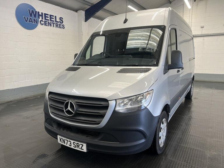 Mercedes-Benz Sprinter 2.0 315 CDI Premium Panel Van 5dr Diesel G-Tronic FWD L2 H2 Euro 6 (s/s) (...