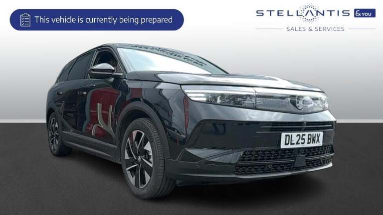 2025 Vauxhall Grandland 1.2 Hybrid [136] Ultimate 5dr e-DCT6 [Pan Roof] HATCHBACK PETROL Automatic