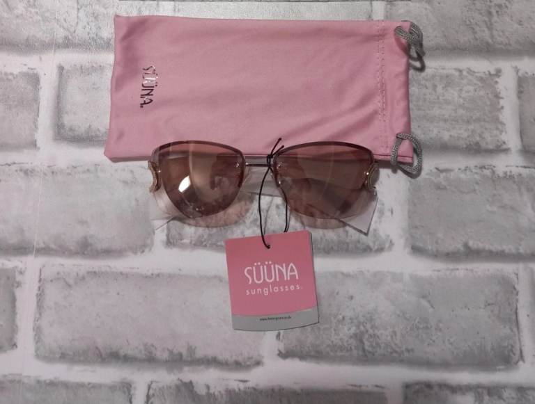Womans suuna sunglasses 