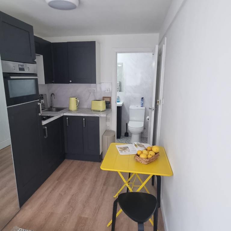 Affordable modern Flat for Rent - Kenton Harrow HA9