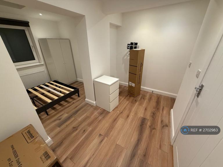 1 bedroom in The Hoe, Watford, WD19 (#2702983)