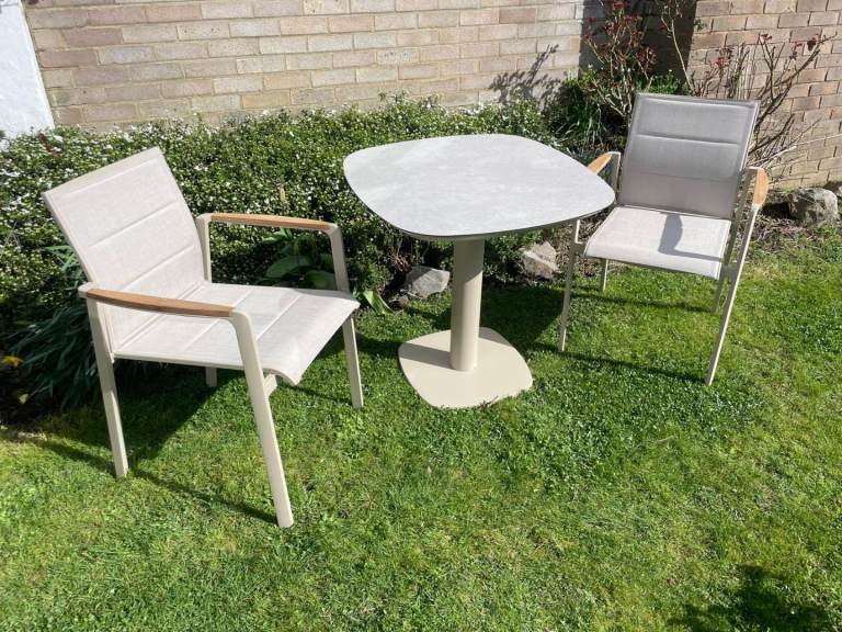 4 seasons outdoors new to clear rrp £1309