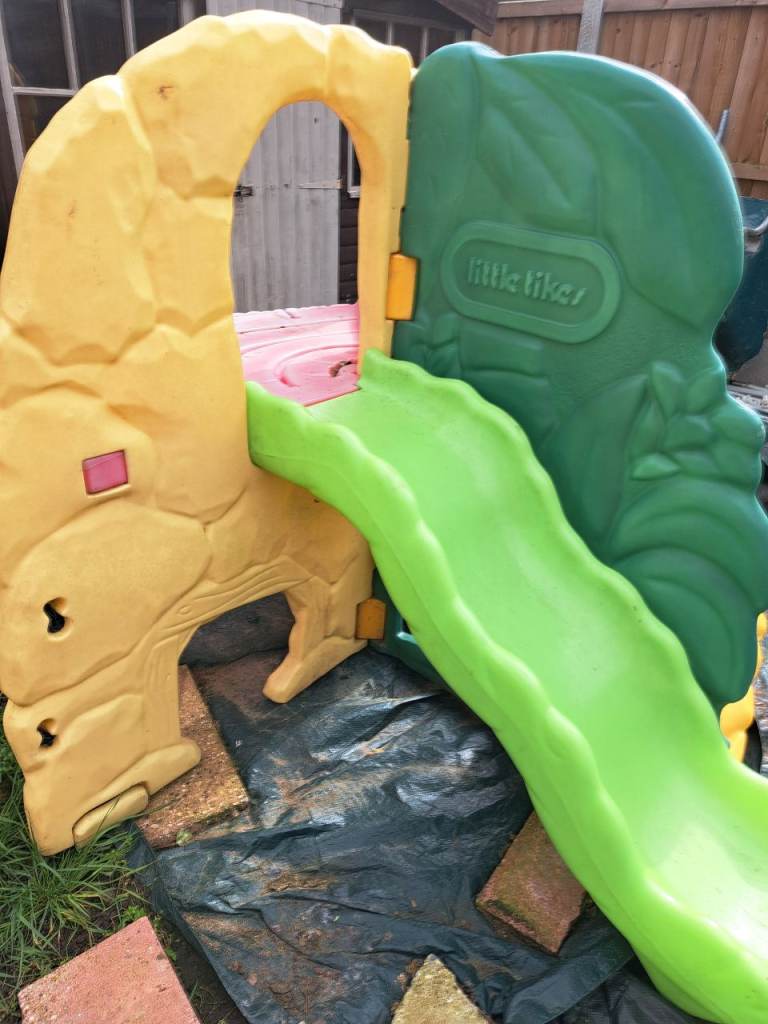 Little tikes climbing frame.  