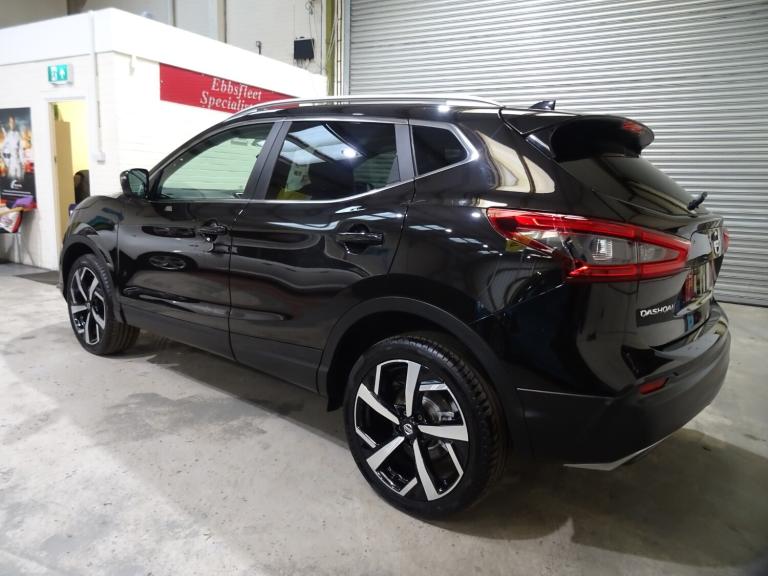 2019 Nissan Qashqai 1.3 DiG-T Tekna 5dr **LOW MILEAGE*ONLY 37000 MILES FROM NEW** HATCHBACK Petro...