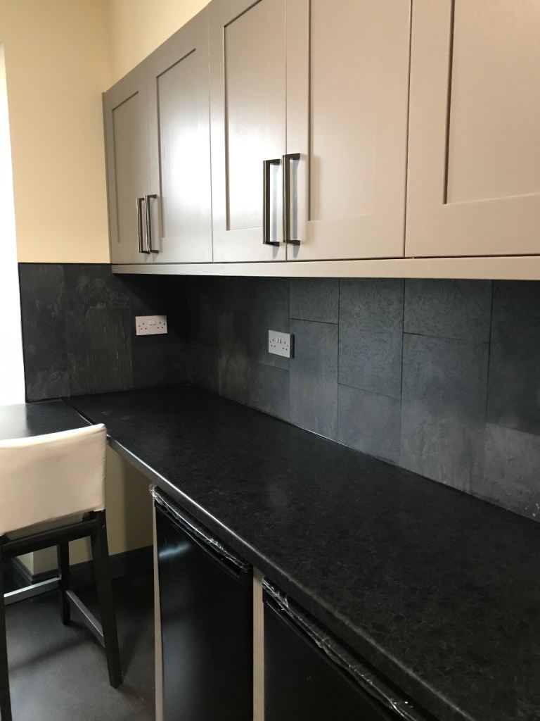 Good area city Center quiet clean warm working house all major bills included