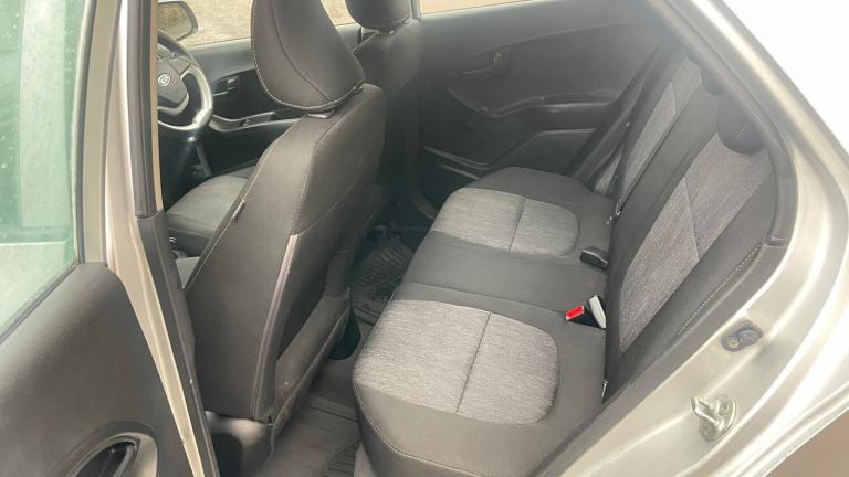 2011 Kia Picanto 1.0 1 Air 5dr HATCHBACK Petrol Manual