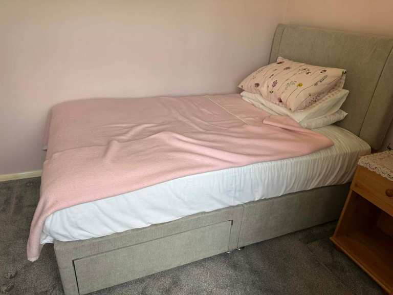 Highgrove Ava 1000 Divan Set with drawers