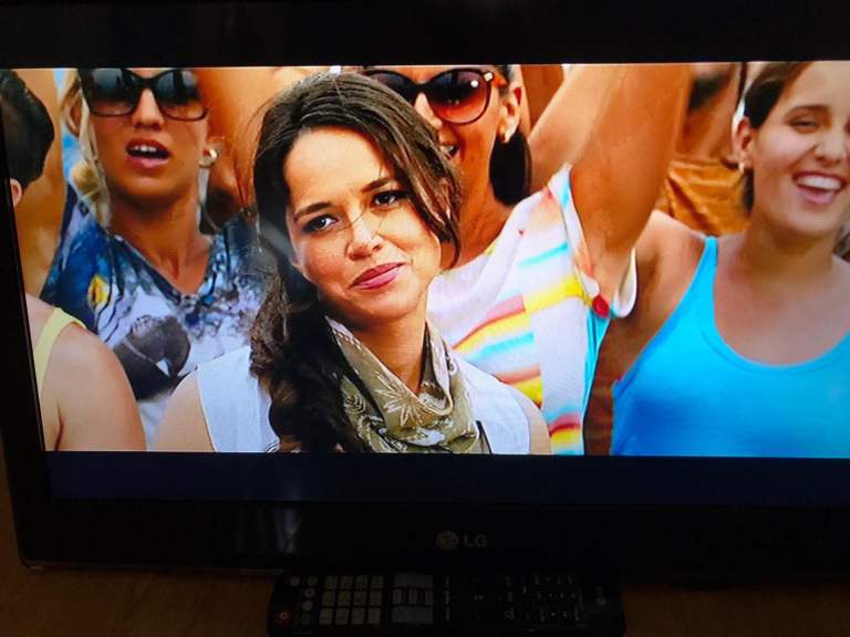 Lg tv  26 inch lg tv hd hdmi usb 