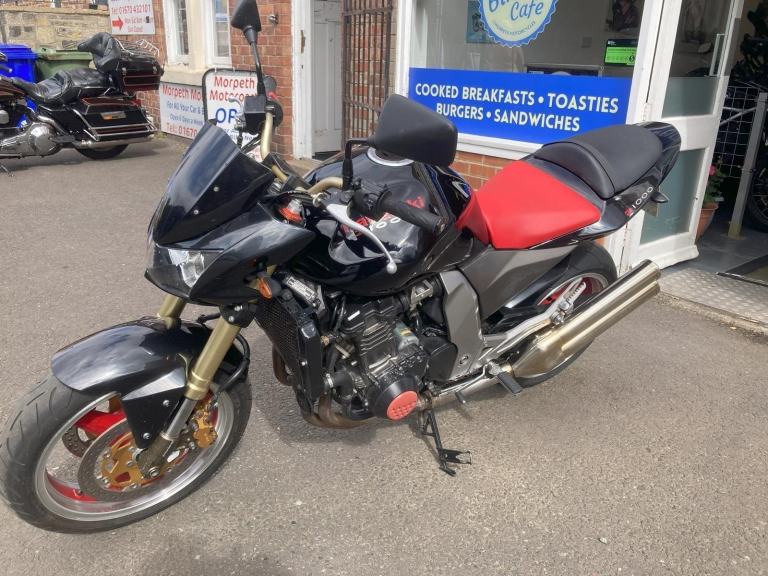 Kawasaki Z1000