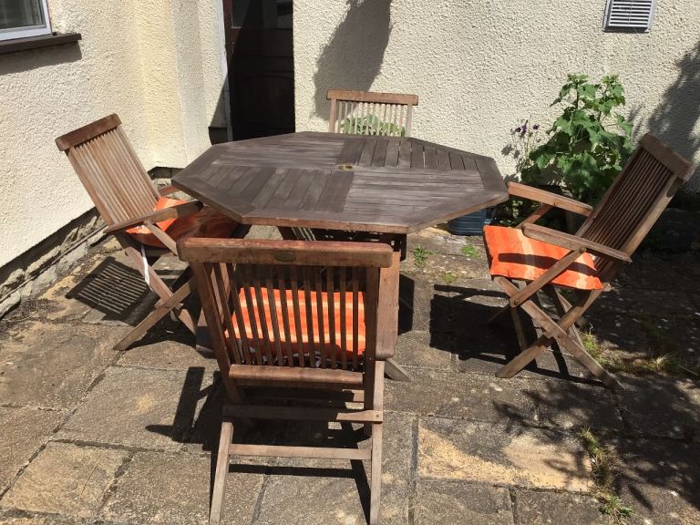 Teak folding garden furnature