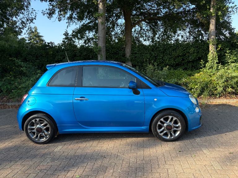 FIAT 500  S 2015 AUTOMATIC 1 OWNER FULL MOT PLUS WARRANTY 