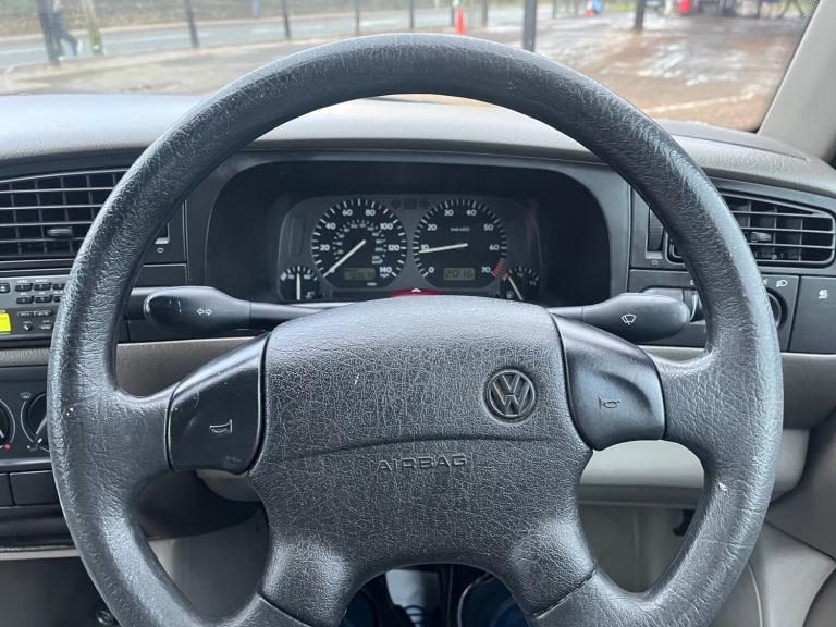 1997 Volkswagen Golf 1.6 GL 5dr [100bhp] HATCHBACK Petrol Manual