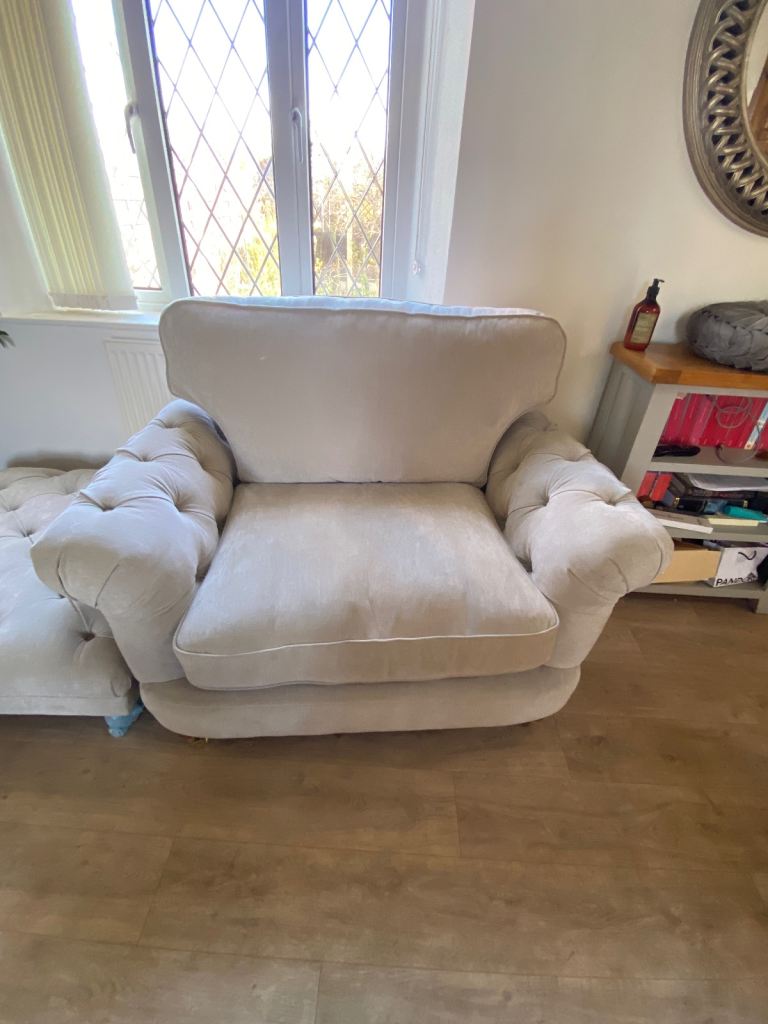 Laura Ashley chair set