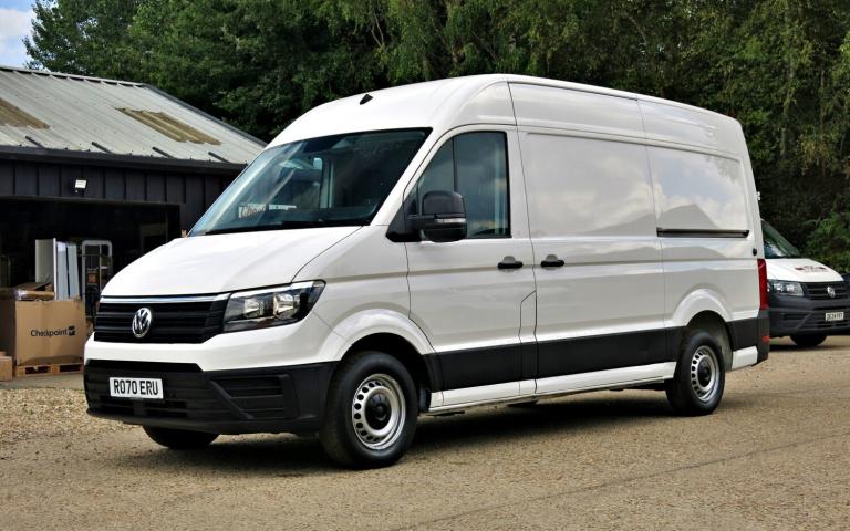 VOLKSWAGEN CRAFTER 140HP AIRCON MWB STARTLINE BUSINESS HIGH ROOF EURO 6 White M