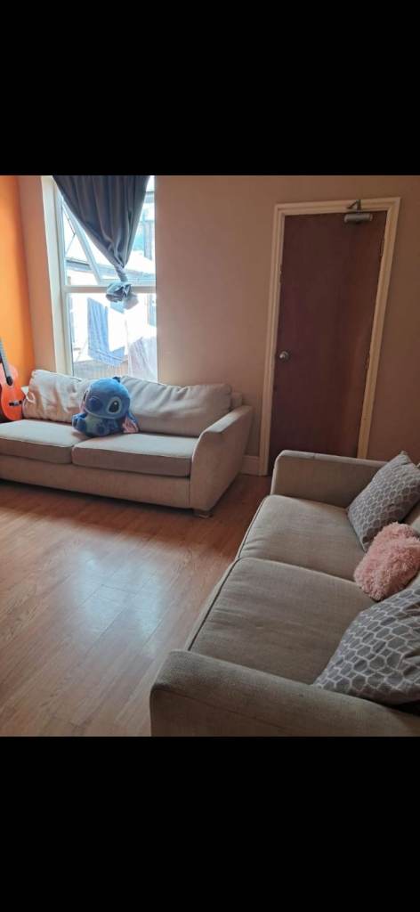 4 bedroom property to rent in Meadows