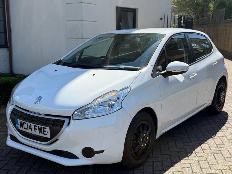 2013 Peugeot 208 12 VTi Access+ 5dr HATCHBACK Petrol Manual
