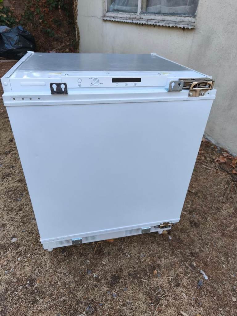 Freezer Lamona Integrated / Undercounter
