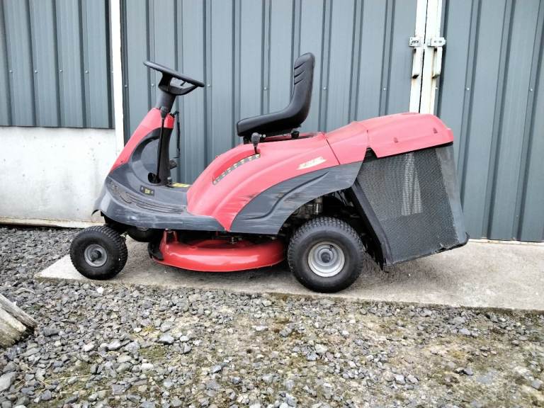 Castel Garden Ride On Lawn Mower