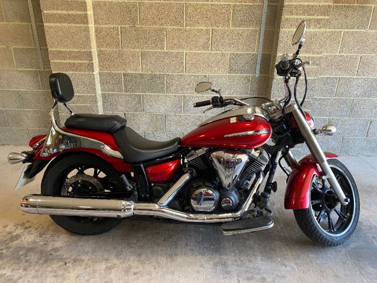 Yamaha, XVS950 Midnight Star low mileage 