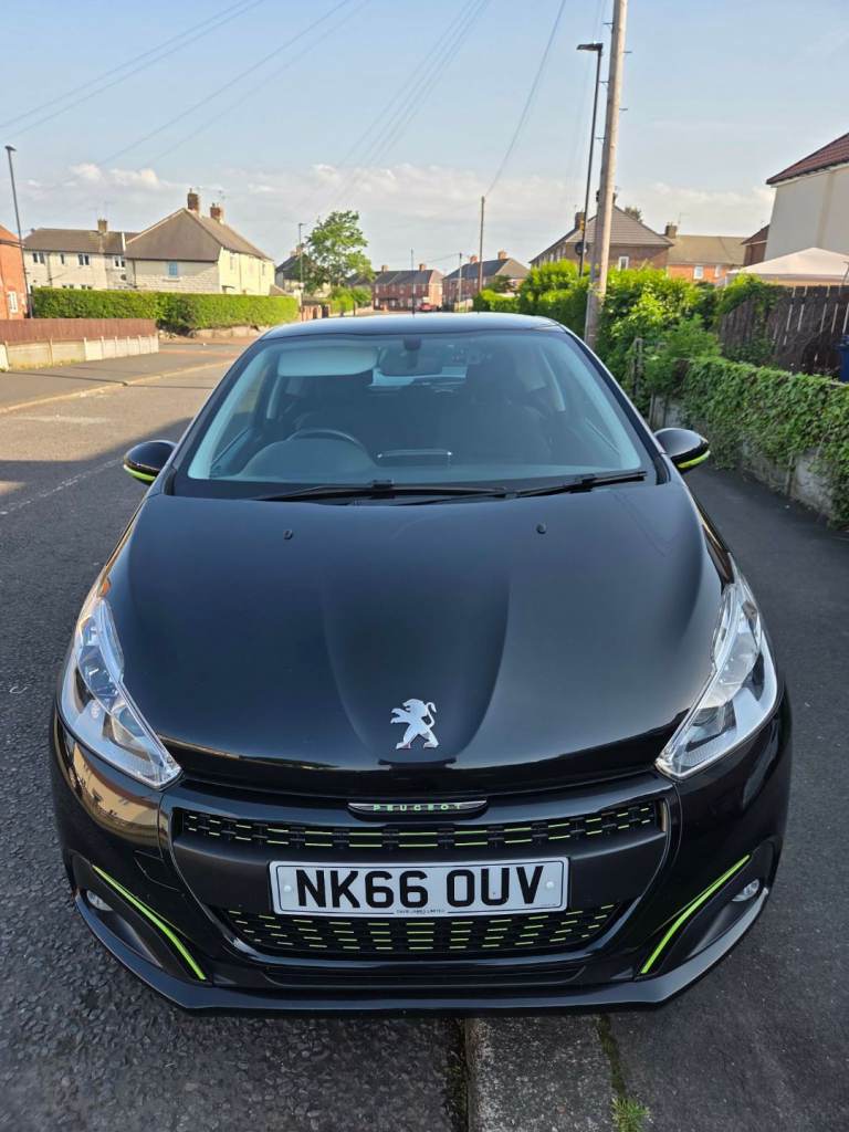 Peugeot, 208, Hatchback, 2016, Manual, 1199 (cc), 3 doors