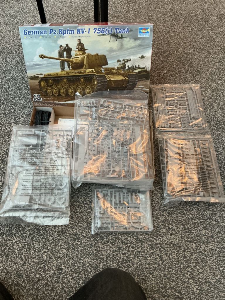 German Pz Kpfw KV-1 756(r) Tank Model Kit – New 1/35 scale, £20.00 for Sale