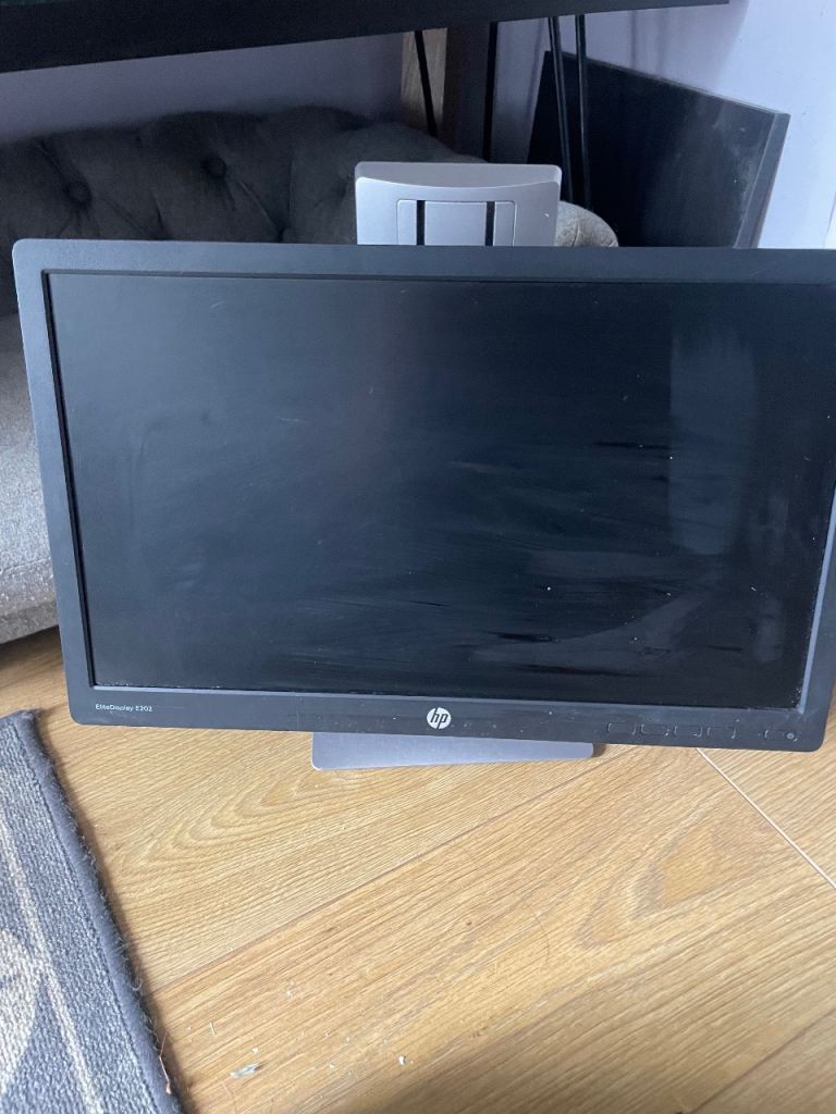 HP E202 Monitor – Black, Fair Condition
