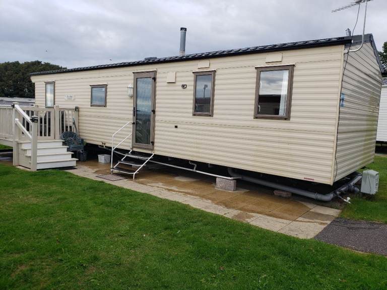 CARAVAN FOR HIRE